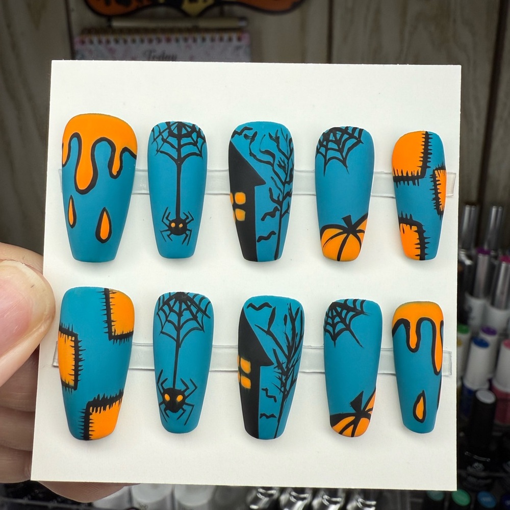 Halloween Themed Press-On Nails